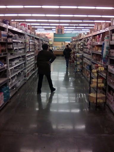 Grocery Store «Food 4 Less», reviews and photos, 2090 S Garey Ave, Pomona, CA 91766, USA