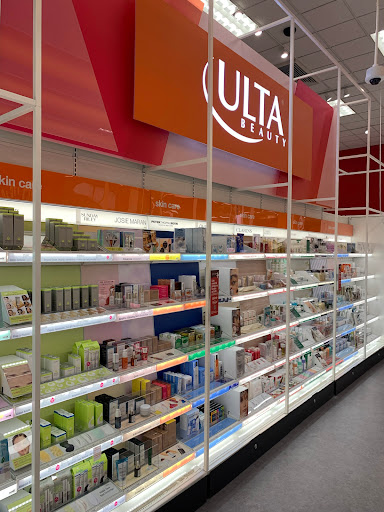 Department Store «Target», reviews and photos, 111 Pioneer Trail, Chaska, MN 55318, USA