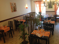 Atmosphère du Restaurant français Restaurant La Promenade 37 à Courçay - n°2