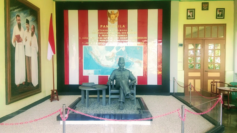 Mengenal Lebih Dekat Museum Sejarah di Kabupaten Ende: Menelusuri Serambi Soekarno dan Desa Adat Warundari