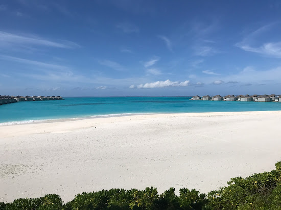 Plage de Six Senses Laamu