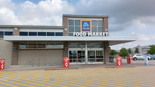 Supermarket «ALDI», reviews and photos, 801 Interstate Dr, Champaign, IL 61822, USA