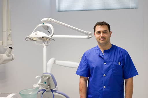 Moisés López Instituto Odontológico en Logroño, La Rioja