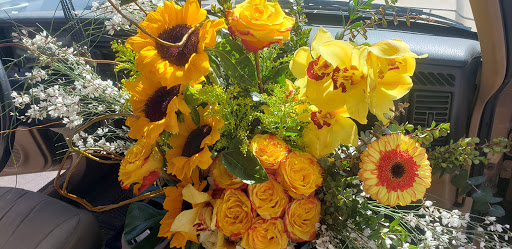 Florist «Canoga Park Florist», reviews and photos, 7144 Owensmouth Ave, Canoga Park, CA 91303, USA