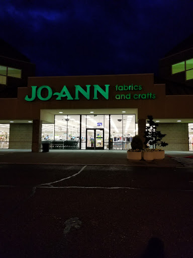 Fabric Store «Jo-Ann Fabrics and Crafts», reviews and photos, 2105 SE Tualatin Valley Hwy, Hillsboro, OR 97123, USA