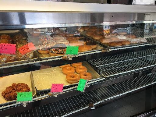 Fresh Donuts, 1230 Haddon Ave, Camden, NJ 08103, USA, 