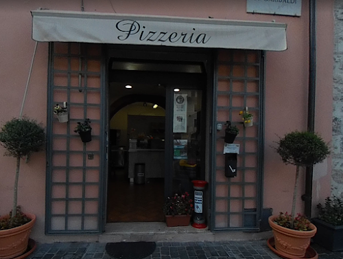 ristoranti Pizza in Piazza Arrone