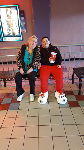 Movie Theater «Regal Cinemas Peoples Plaza 17», reviews and photos, 1100 Peoples Plaza, Newark, DE 19702, USA