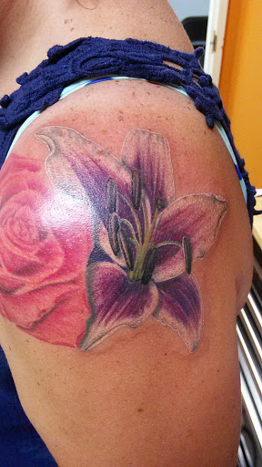 Tattoo Shop «Art & Soul Tattoo», reviews and photos, 6021 S Westnedge Ave, Portage, MI 49002, USA