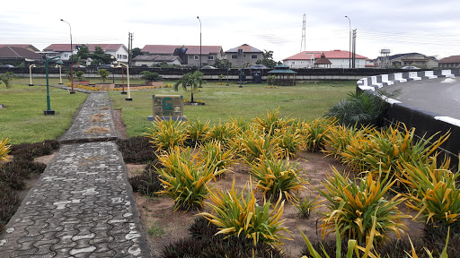 Dolphin Park, Dolphine Estate, Lagos, Nigeria, Landscaper, state Lagos