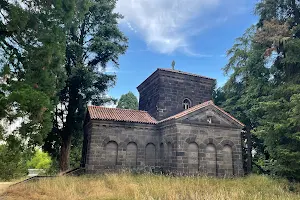 Neues Mausoleum image