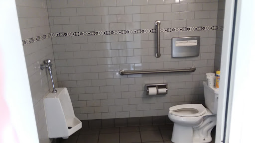 Tire Shop «Discount Tire Store - Gilbert, AZ», reviews and photos, 2623 S Market St, Gilbert, AZ 85295, USA