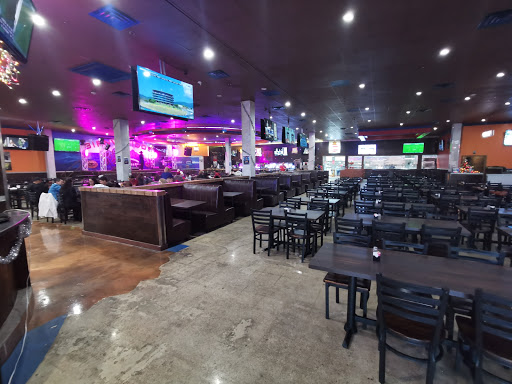 Grocery Store «Ben Thanh Plaza and Central Market», reviews and photos, 1818 E Pioneer Pkwy #100, Arlington, TX 76010, USA