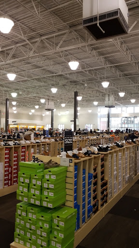 Shoe Store «DSW Designer Shoe Warehouse», reviews and photos, 1350 Bald Hill Rd, Warwick, RI 02886, USA
