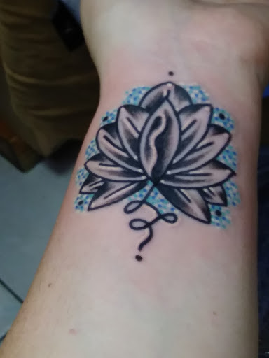 Tattoo Shop «Artistic Skin Designs Inc», reviews and photos, 4955 W Washington St A, Indianapolis, IN 46241, USA