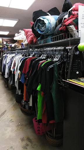 Thrift Store «Pet Rescue Thrift Store», reviews and photos, 3564 Central Ave, Riverside, CA 92506, USA