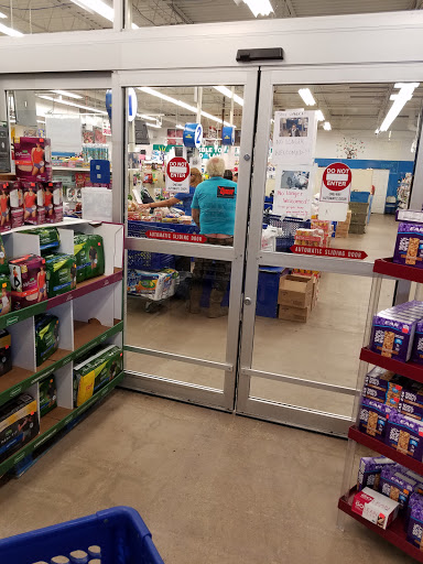 Grocery Store «P & R Discount Grocery», reviews and photos, 600 Scranton Carbondale Hwy, Eynon, PA 18403, USA