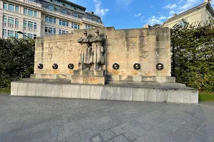 Brits oorlogsmonument image