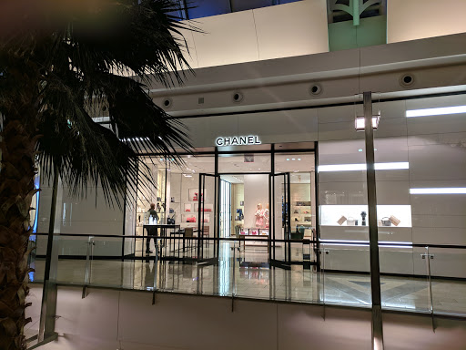 Clothing Store «Chanel», reviews and photos, 4200 Conroy Rd, Orlando, FL 32839, USA