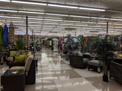 Shopping Mall «Watson Glen Shopping Center», reviews and photos, 209 S Royal Oaks Blvd, Franklin, TN 37064, USA