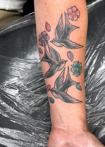 Explore mountain man tattoo ideas, creative tattoo ideas in Saint Petersburg, available at Mad Beach Ink