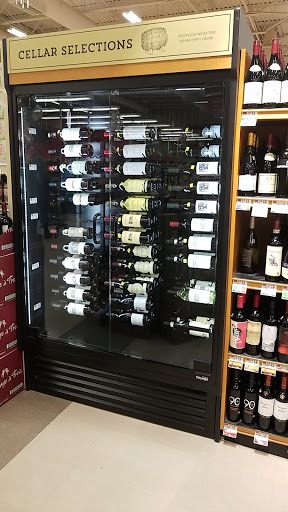 Grocery Store «Hannaford Supermarket», reviews and photos, 5 Hannaford Dr, York, ME 03909, USA