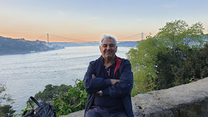 İstanbul Hipnoterapi - Psikoterapist - Hipnoterapist - Dr. Hasan KENDİRCİ