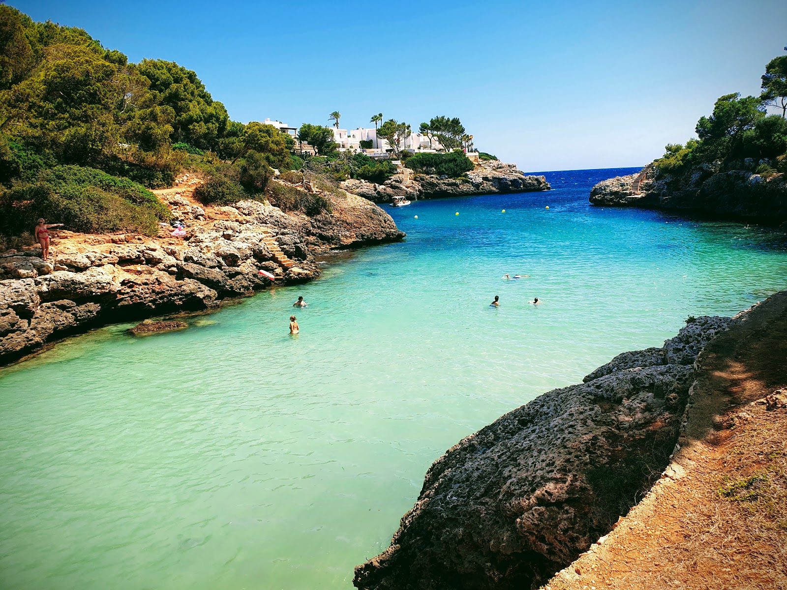 Cala De Egos'in fotoğrafı çok temiz temizlik seviyesi ile