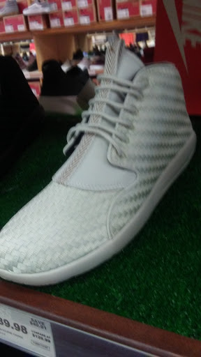 Shoe Store «WSS», reviews and photos, 9288 Sierra Ave, Fontana, CA 92335, USA