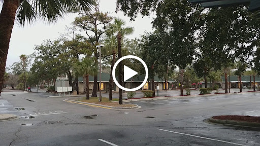 Shopping Mall «Coligny Plaza Shopping Center», reviews and photos, 1 N Forest Beach Dr, Hilton Head Island, SC 29928, USA