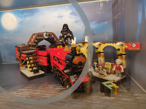 The LEGO® Store Ontario Mills