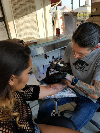 Tattoo Shop «House of Ink», reviews and photos, 8 Brooks Ave, Venice, CA 90291, USA