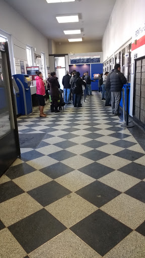 Post Office «United States Postal Service», reviews and photos, 7802 37th Ave, Jackson Heights, NY 11372, USA