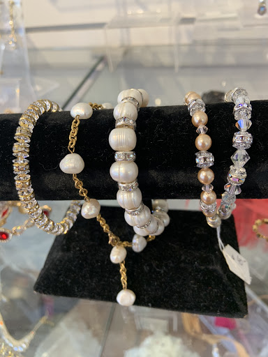 Bridal Shop «Paris Connection Bridal», reviews and photos, 680 8th St, San Francisco, CA 94103, USA