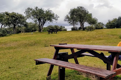 ZONA DE PICNIC VILLA SERRANA