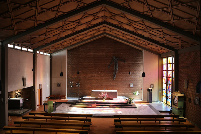 Rezensionen über Römisch-katholische Kirche Sacré Coeur (Mission catholique française) in Basel - Kirche