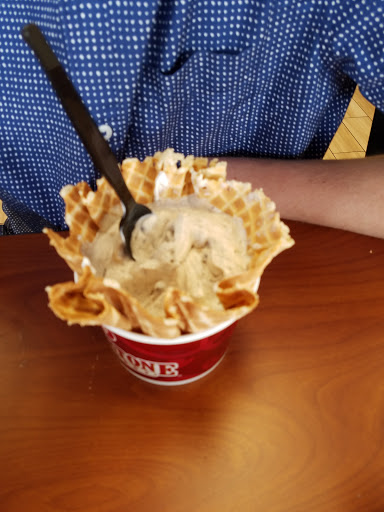 Ice Cream Shop «Cold Stone Creamery», reviews and photos, 12418 Olive Blvd, Creve Coeur, MO 63141, USA