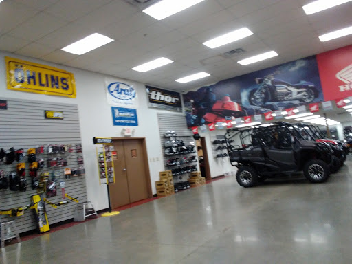 Motorcycle Dealer «Station Park Honda Powersports & RV center», reviews and photos, 830 S 9th St, Louisville, KY 40203, USA