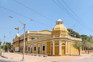 Plaza de la Aduana image