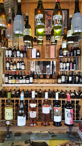 Wine Store «Addictive Boutique Winery», reviews and photos, 32-62 87th St, East Elmhurst, NY 11369, USA