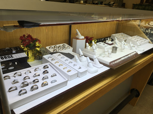 Hastings Jewelers, 354 S Indiana St, Mooresville, IN 46158, USA, 