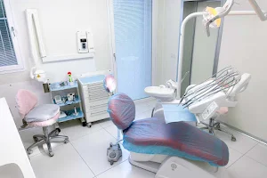 Studio dentistico Dott. Surcinelli image