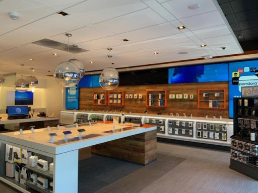 Cell Phone Store «AT&T», reviews and photos, 976 Admiral Callaghan Ln D, Vallejo, CA 94591, USA