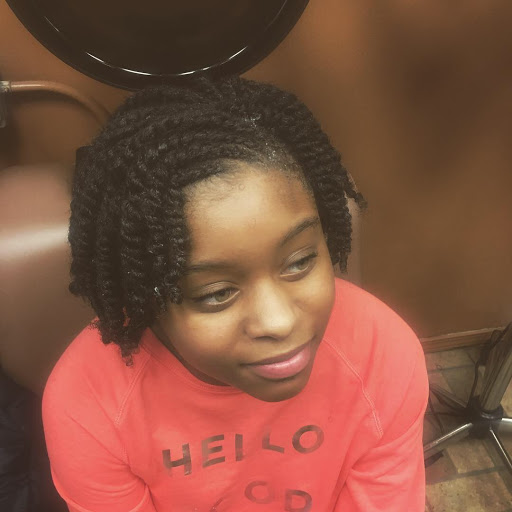 Hair Salon «CinciNatural Center», reviews and photos, 1617 Highland Ave, Cincinnati, OH 45202, USA