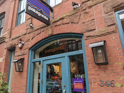 Clothing Store «Patagonia Boston», reviews and photos, 346 Newbury St, Boston, MA 02115, USA