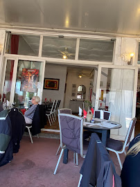 Atmosphère du Restaurant LE MIRAMAR à Saintes-Maries-de-la-Mer - n°2