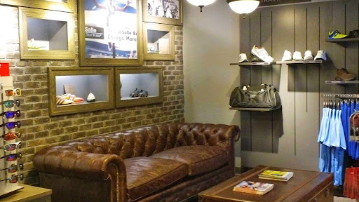 Shoe Store «New Balance Bellevue», reviews and photos, 823 Bellevue Way NE #100, Bellevue, WA 98004, USA