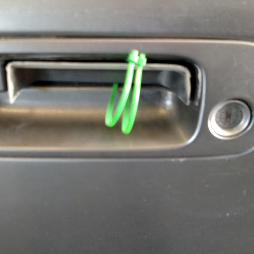 Auto Repair Shop «C&H Nguyen Auto Repair», reviews and photos, 2940 Fruitridge Rd, Sacramento, CA 95820, USA