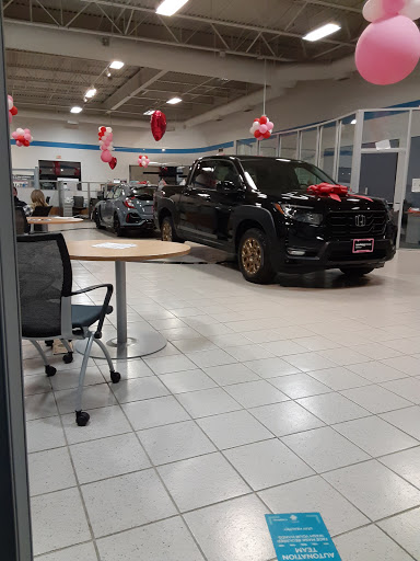 Honda Dealer «AutoNation Honda Valencia», reviews and photos, 23551 Magic Mountain Pkwy, Valencia, CA 91355, USA