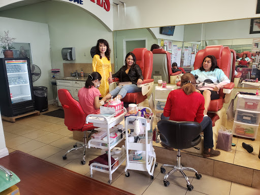 Shopping Mall «Harbor Town and Country Shopping Center», reviews and photos, 12891 Harbor Blvd, Garden Grove, CA 92840, USA